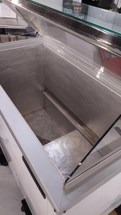 Used General 48" Ice Cream Dipping Cabinet DDC50G